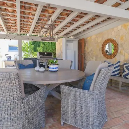 Lejlighed Beautifully Renovated Casa With Swimming Pool *